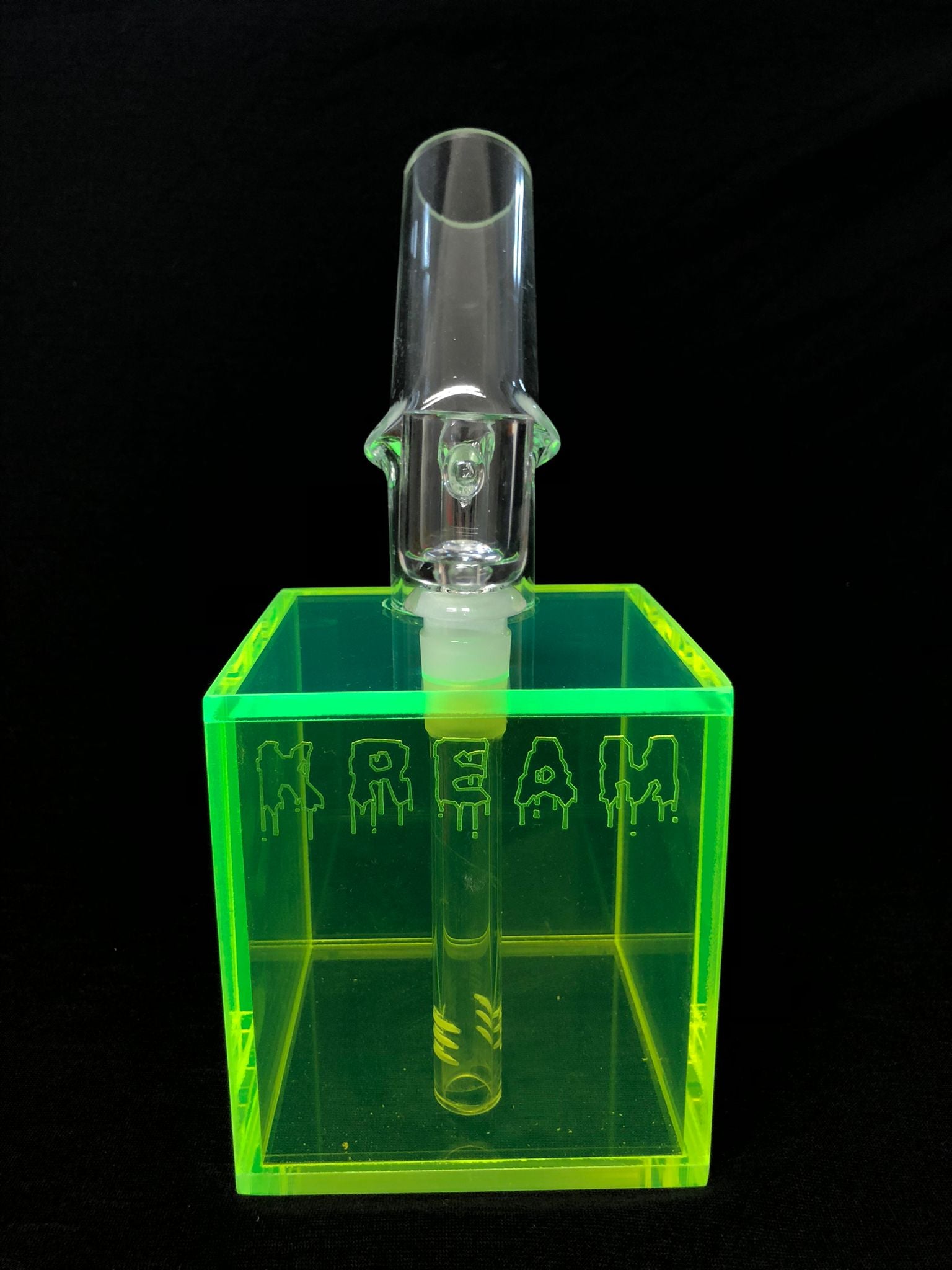 KREAM Exclusive Water Pipe